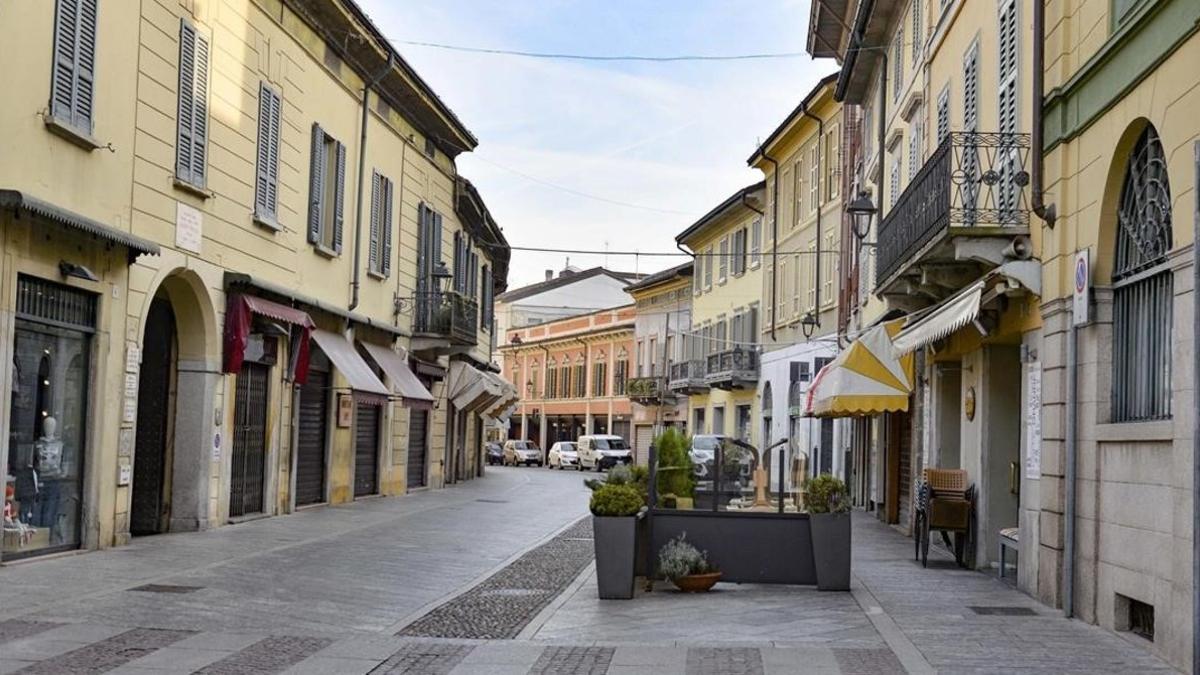 Calles desiertas en Codogno, en el norte de Italia, tras la alerta por el coronavirus.
