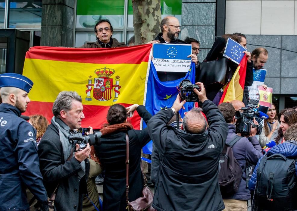 Les imatges de la compareixença de Puigdemont