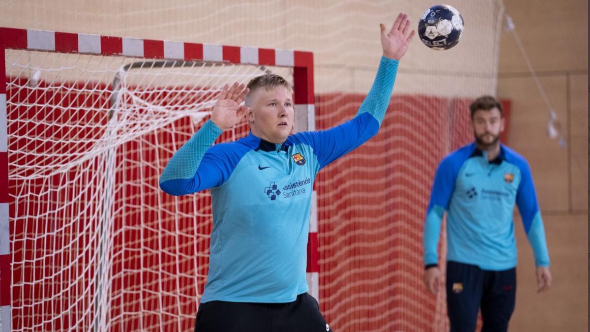 emil nielsen portero barça balonmano