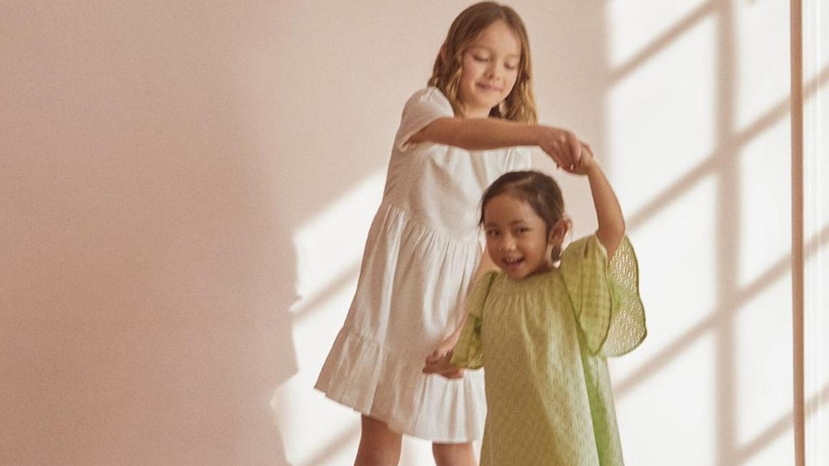 10 vestidos para niñas de Mango con los que podrán ir perfectas durante todo el verano