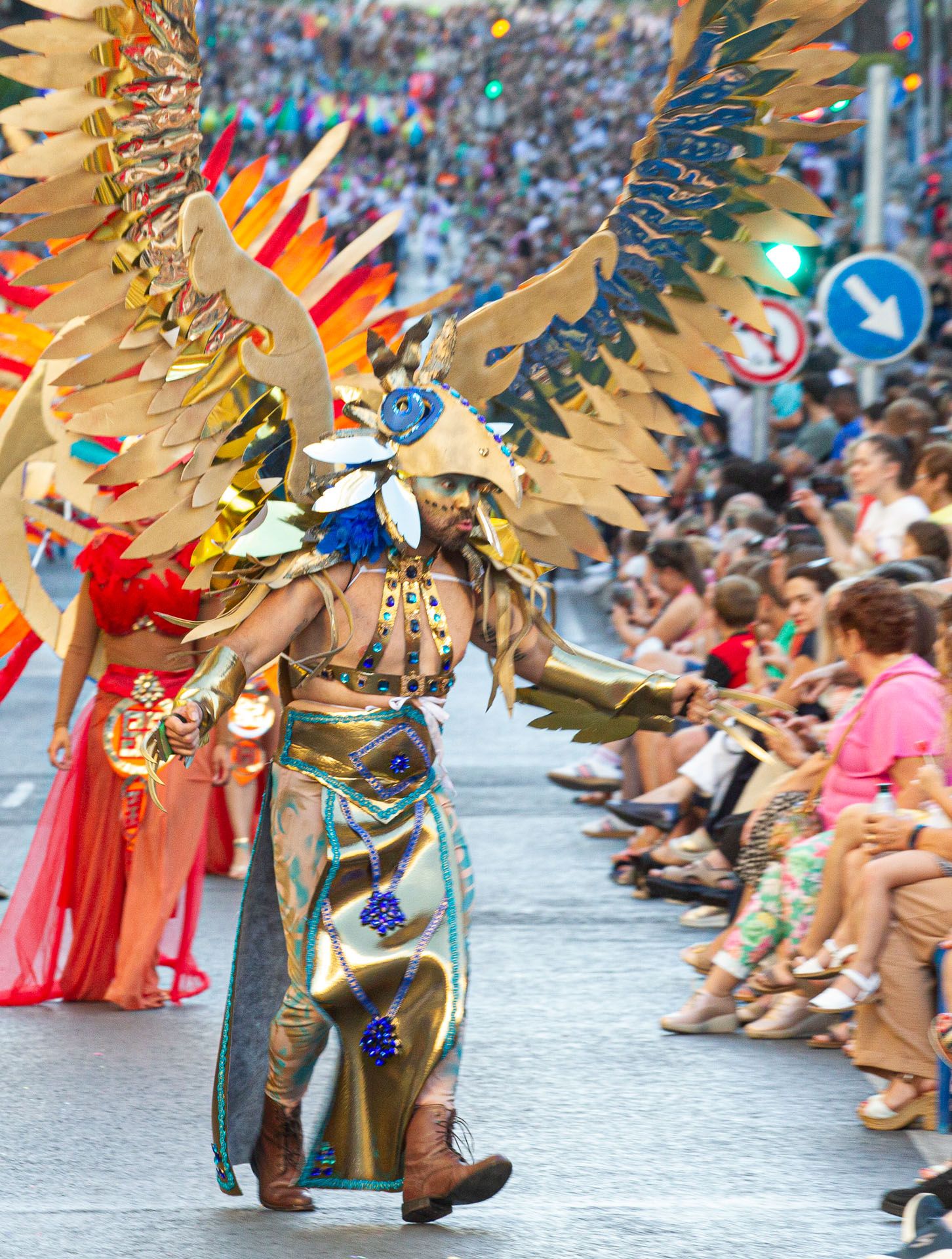 HOGUERAS 2022 | Desfile del Ninot con la Hoguera Sant Blai