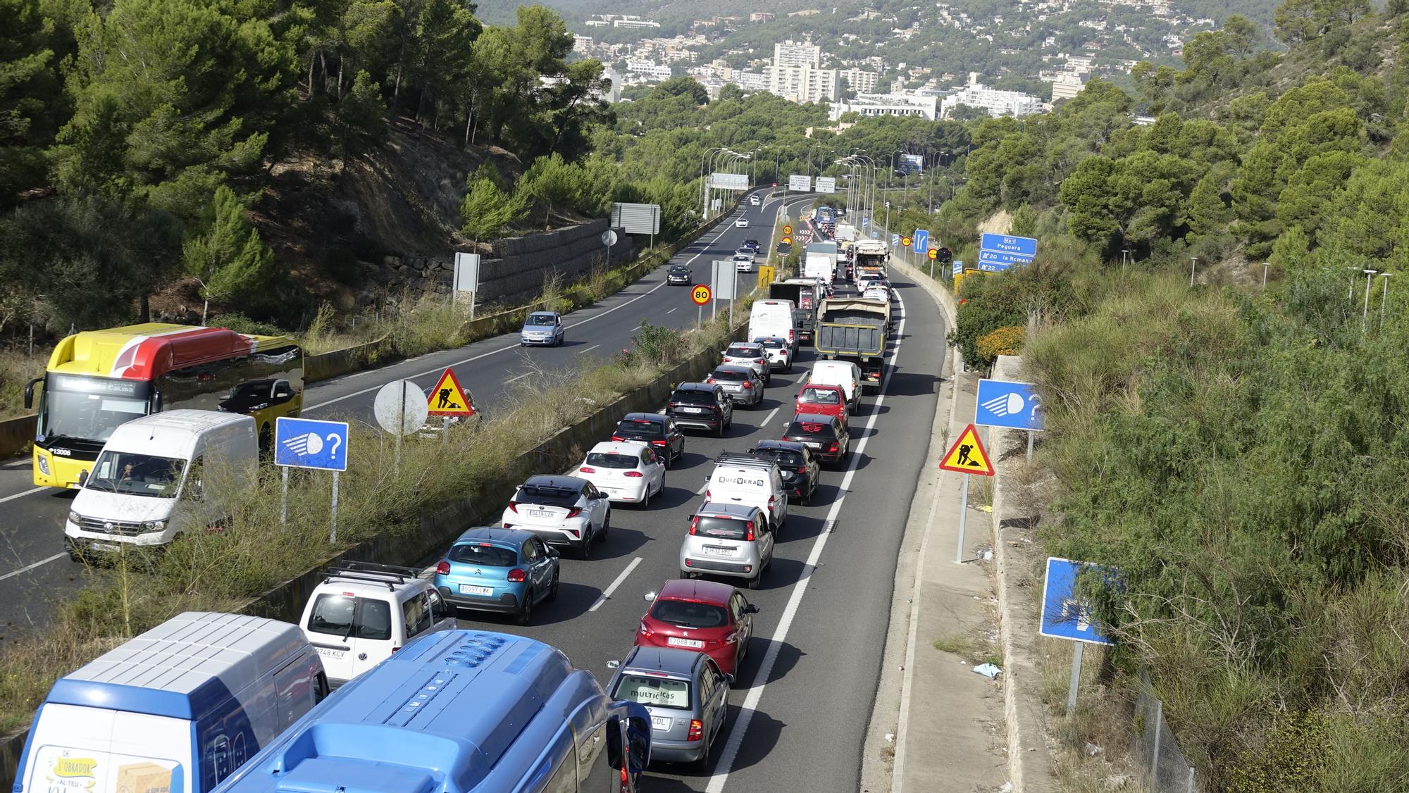 Vuelven los grandes atascos en la autopista de Andratx por las obras del túnel de Son Vic