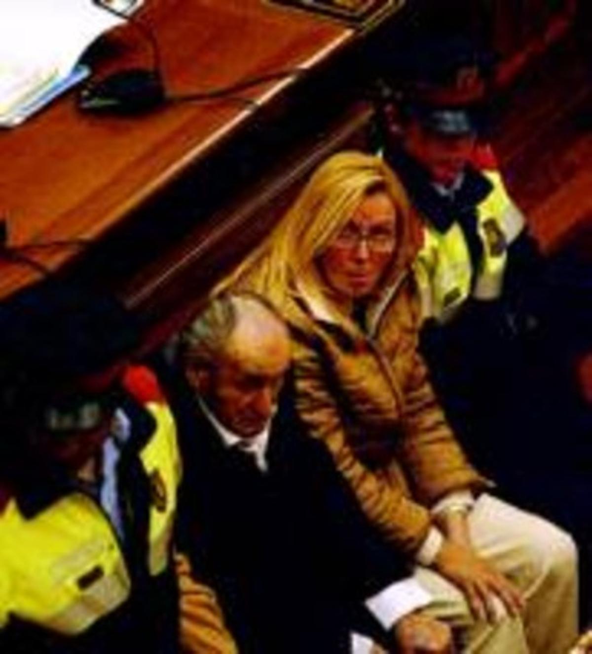 Carme Badia i Joan Sesplugues al febrer, durant el judici. Carme Badia i Joan Sesplugues al febrer, durant el judici.