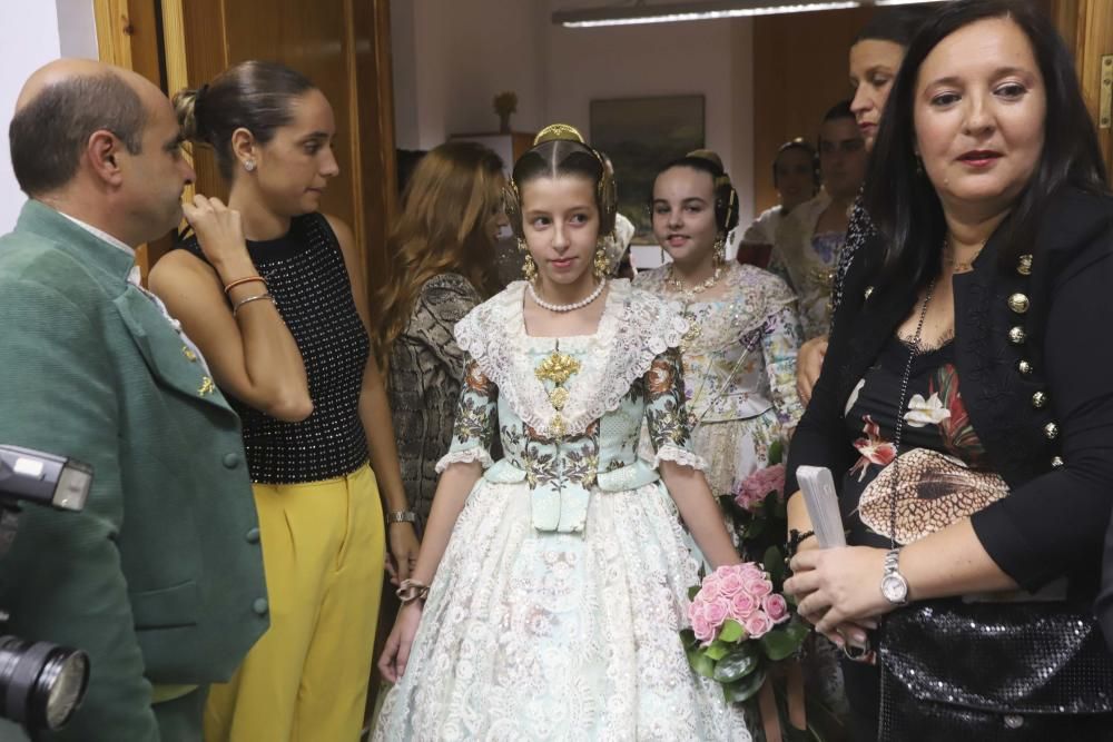 Sandra y Aitana, nuevas Falleras Mayores de El Camp de Morvedre.