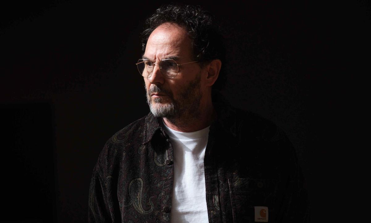 Adrián Alemán durante la presentación de 'Doble ciego'.