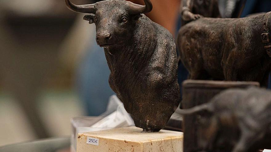 Busto de un toro que el monarca regalaba a amigos.