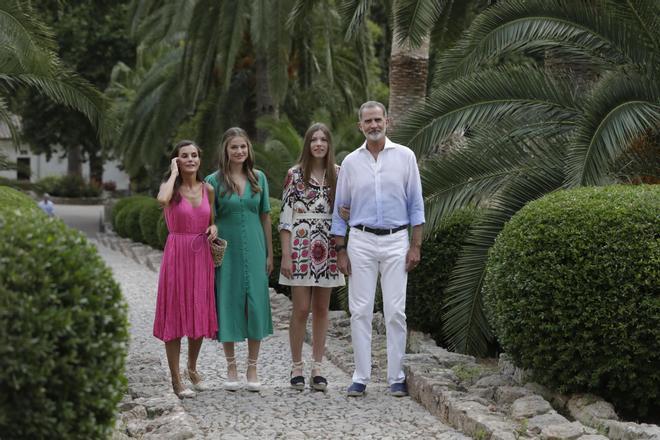 La Familia Real visita los Jardines de Alfàbia, en Mallorca
