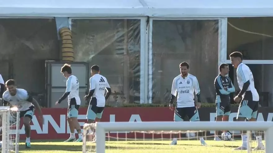 Messi completa su último entrenamiento con Argentina antes de su despedida ante Benín