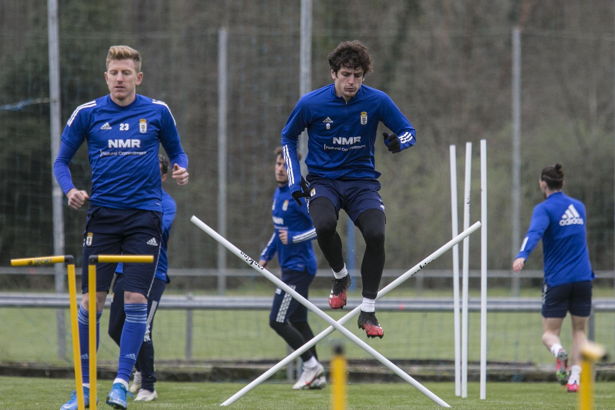 Las imágenes del entrenamiento del Oviedo antes de recibir al Zaragoza