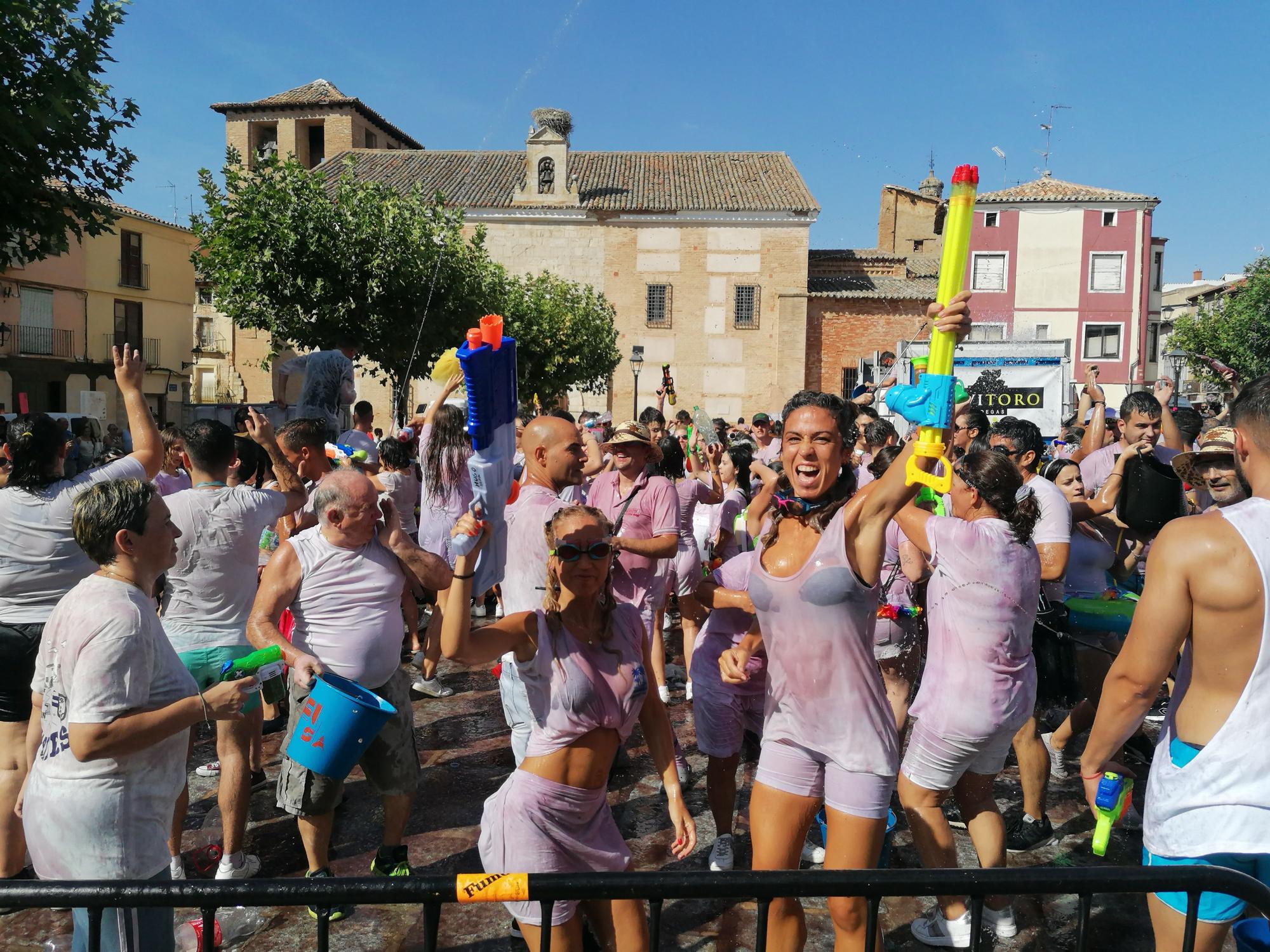 "Toro en su tinta" tiñe de color las fiestas