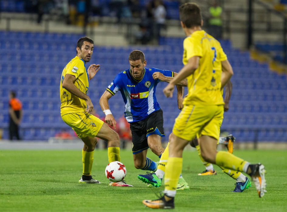 El Hércules regala otro empate en casa ante el Badalona por su nula ambición.