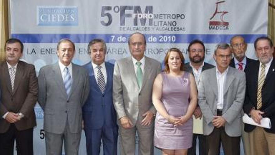 De la Torre y Pendón, con representantes de los municipios del Área Metropolitana.