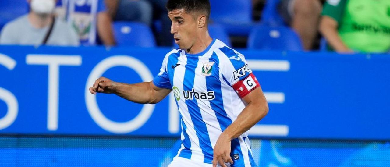 Unai Bustinza se despedirá del Leganés este viernes y su llegada al Málaga CF podría ser cuestión de horas.