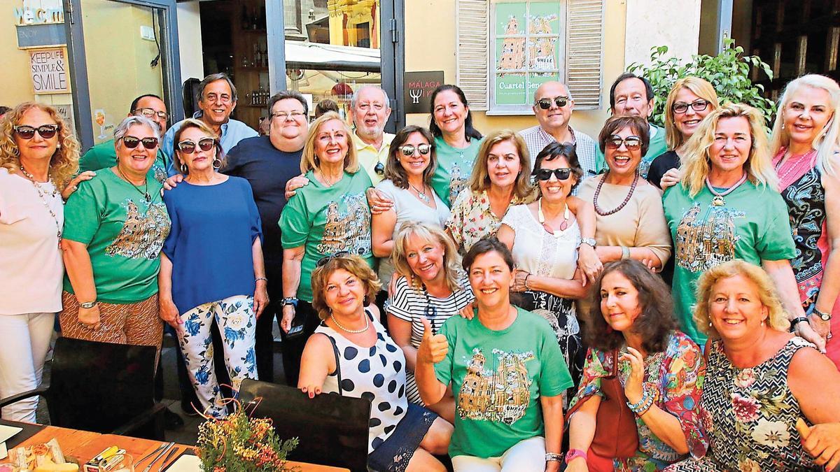 Miembros del Observatorio Malagueño de la Ensaladilla Rusa y el Gazpachuelo, en 2017.