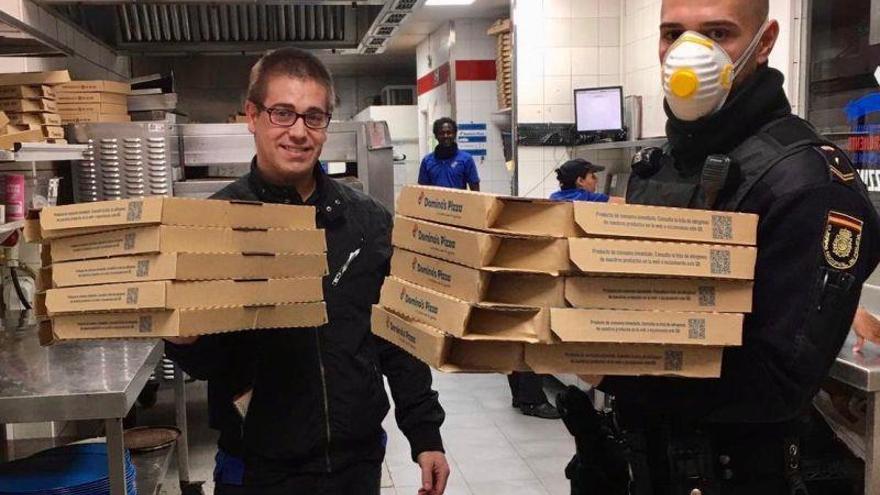 Pizzas gratis para los policías nacionales de servicio en Zaragoza