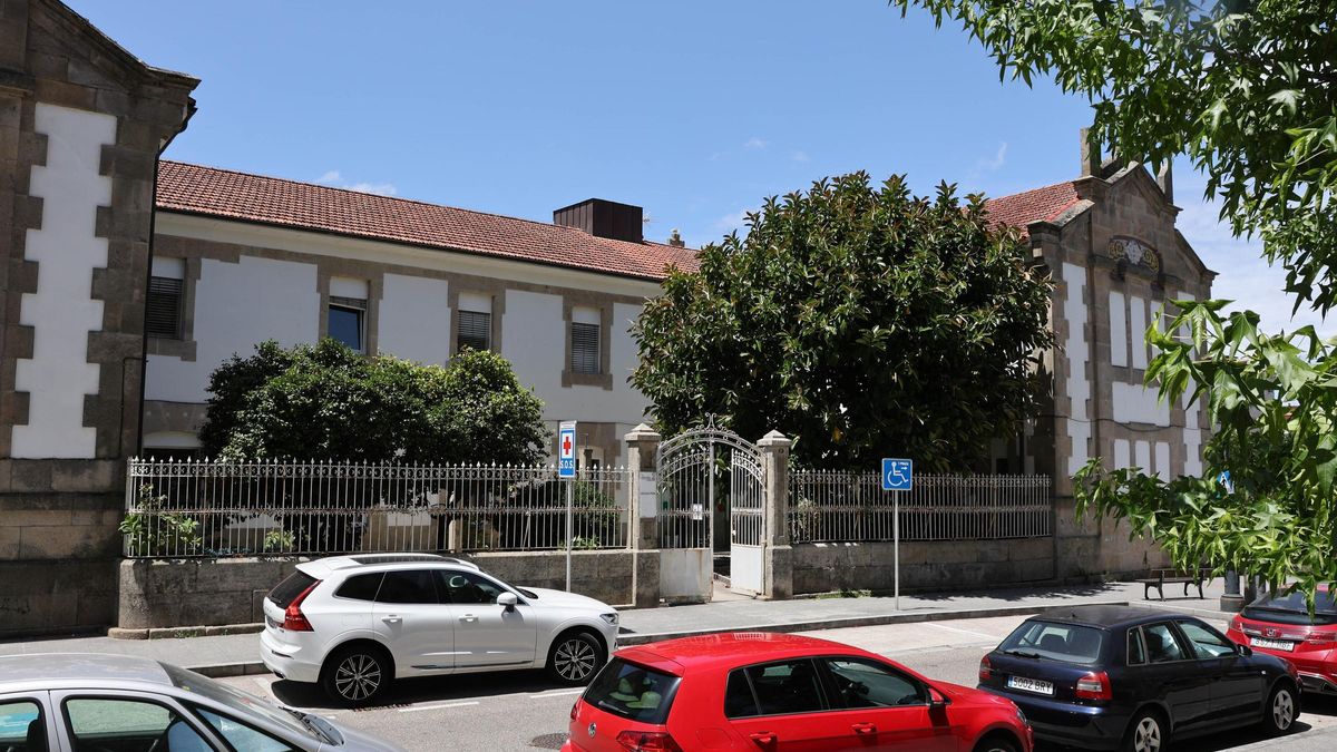 Vista de la entrada del centro de salud Nicolás Peña