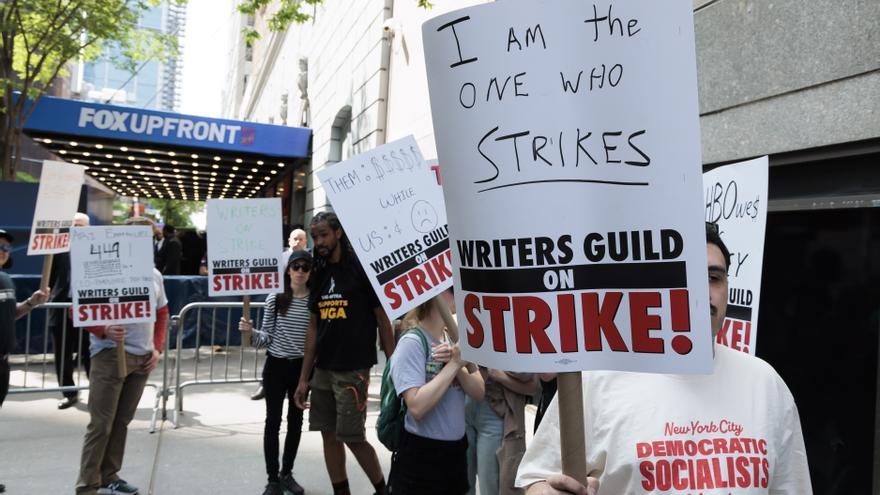 ¿Qué series peligran por la huelga de guionistas de Hollywood?