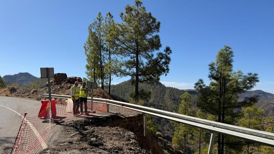 El Cabildo arregla la carretera GC-605 de Tejeda cerrada por desprendimientos tras los últimos temporales