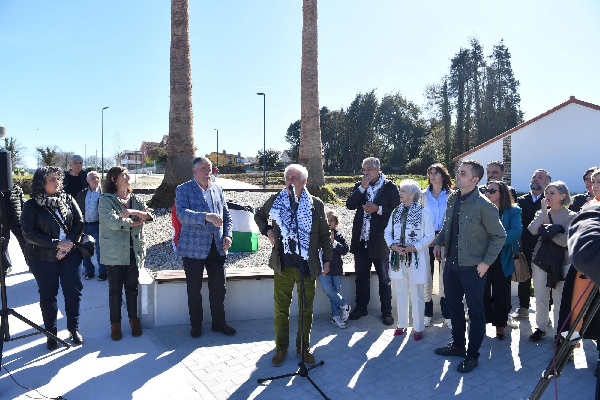 Yasser Arafat xa ten unha rúa en Oleiros