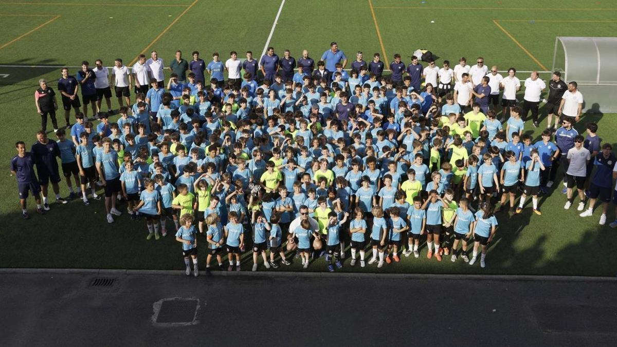 Foto de familia del Juventud Estadio