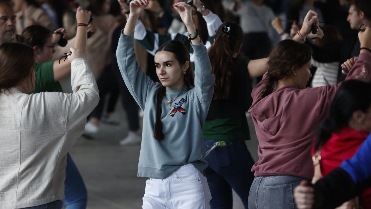 Ensayo de la "dansà de les Falles"