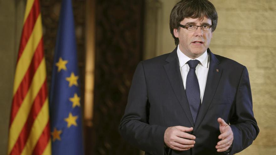 Puigdemont propone un pleno para contestar al Gobierno