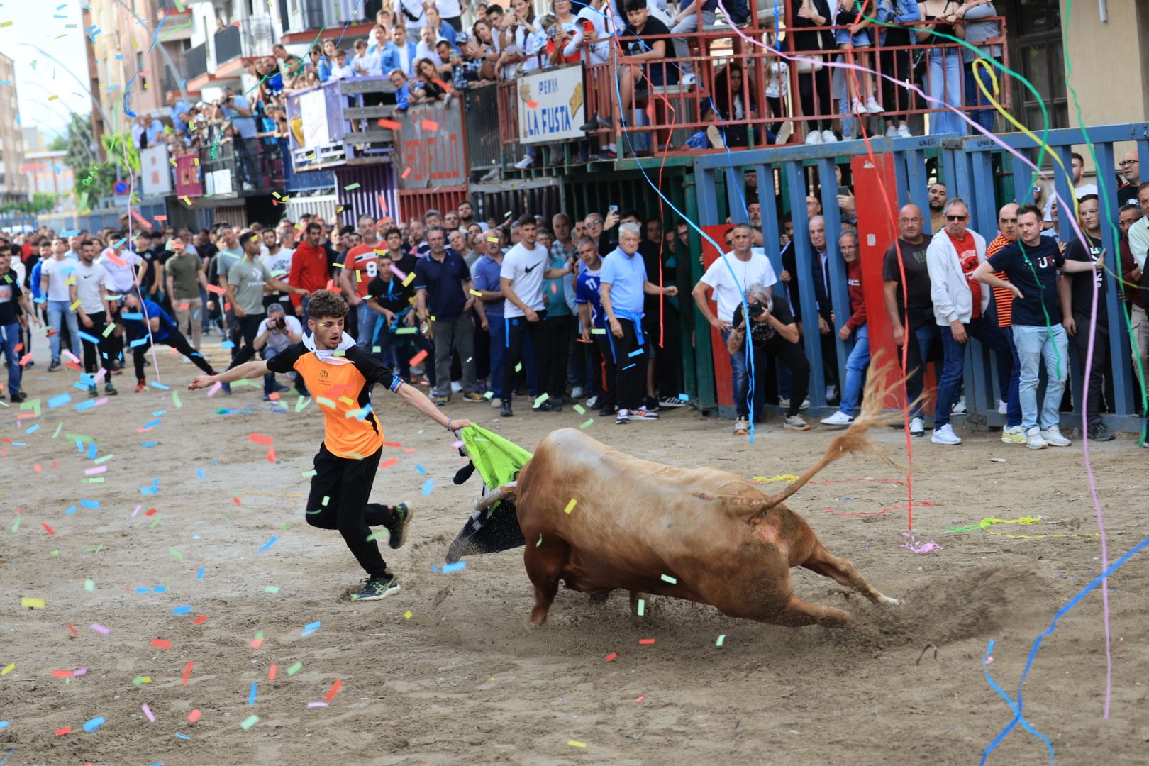 Fotos de la tarde taurina del jueves de las fiestas de Sant Pasqual en Vila-real