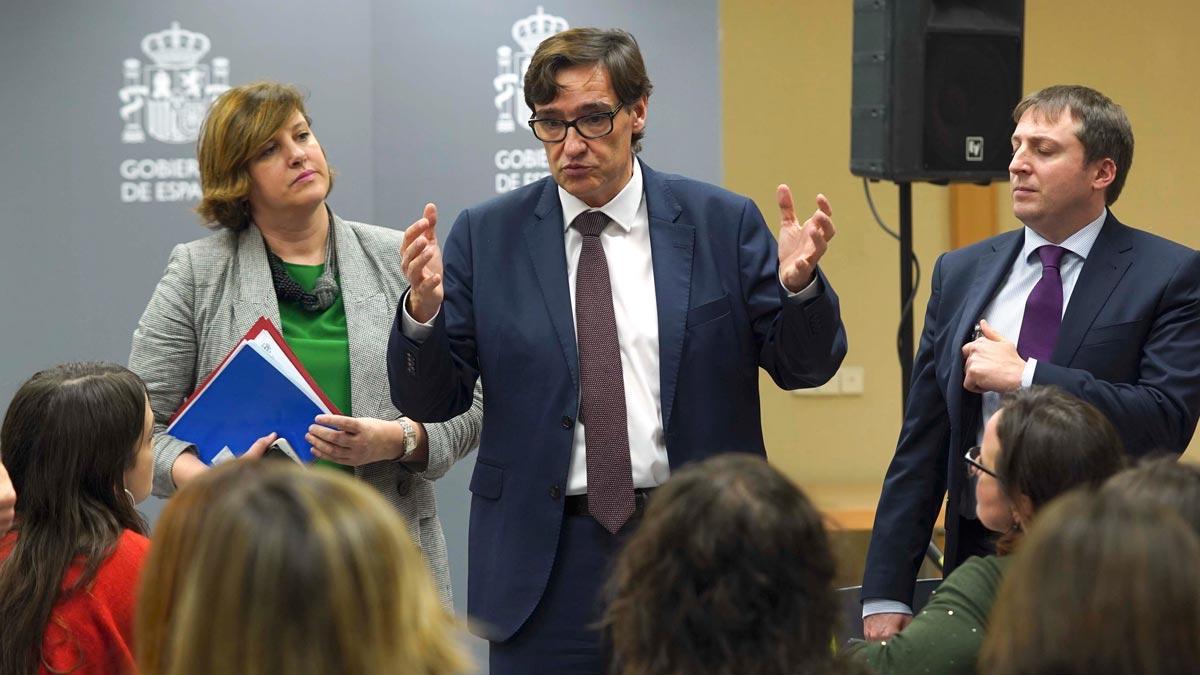 El ministro de Sanidad informa de la situación de los españoles que permanecerán en cuarentena por el coronavirus