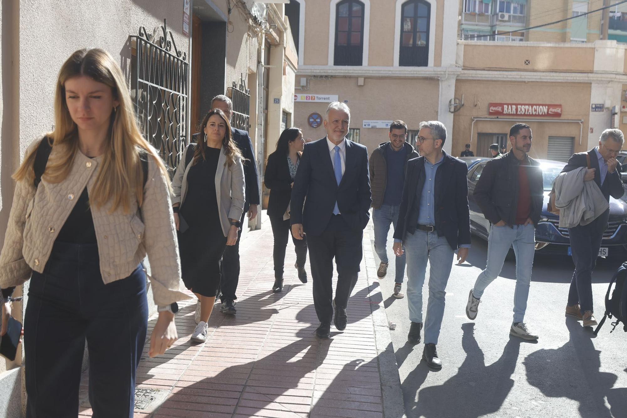 Alcaldes y representantes municipales de las localidades afectadas por la dana se reúnen con el ministro de Política Territorial Ángel Víctor Torres