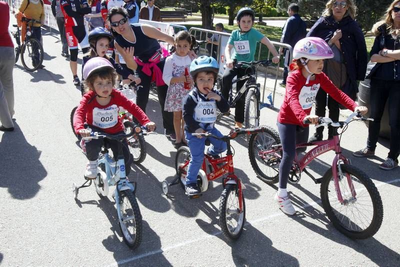 Fotogalería de la charla de Alberto Contador a niños en Zaragoza