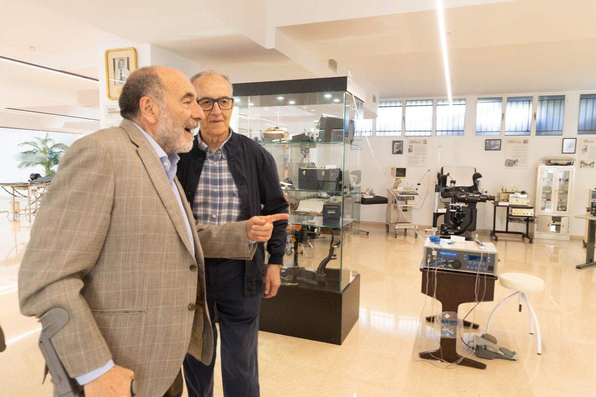 Los doctores Merino y Lobato, que han cristalizado la idea del museo