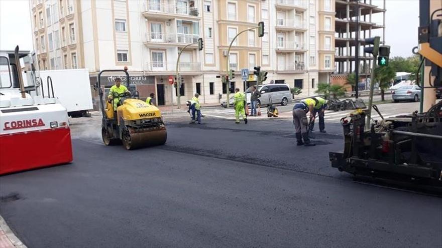 El ayuntamiento renueva el pavimento en varias calles