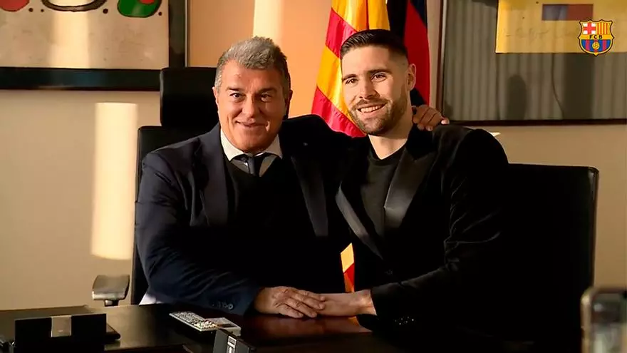 El Barça renueva a Blaz Janc hasta 2028