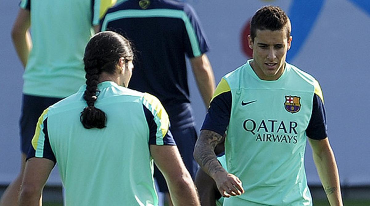 Tello, amb Pinto, en un dels últims entrenaments del Barça. Tello, amb Pinto, en un dels últims entrenaments del Barça.