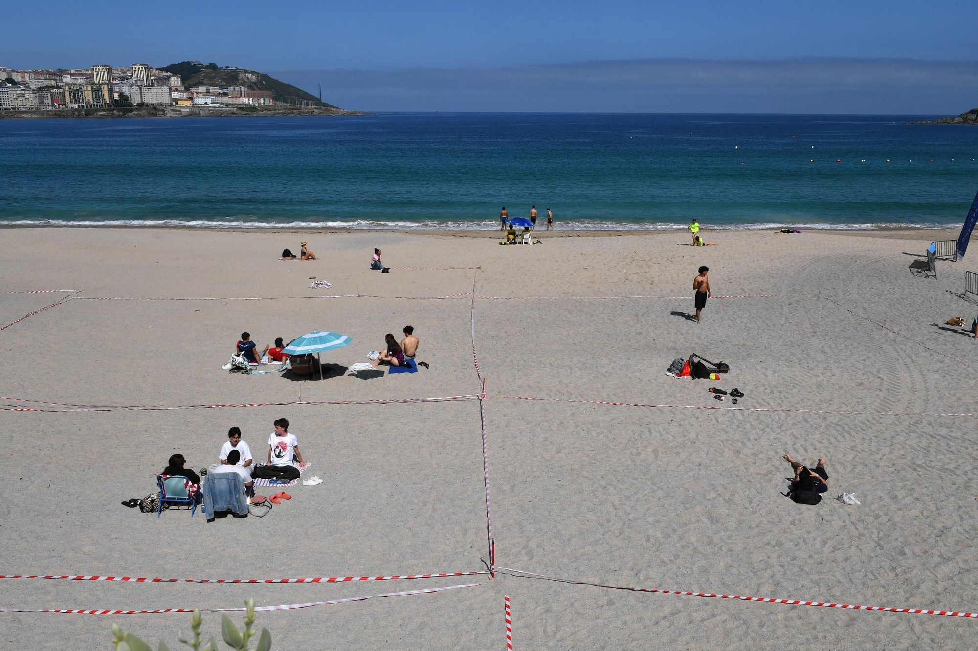San Juan A Coruña 2025: 'Parcelaria' en la playa del Orzán ya desde la víspera de la noche de las hogueras