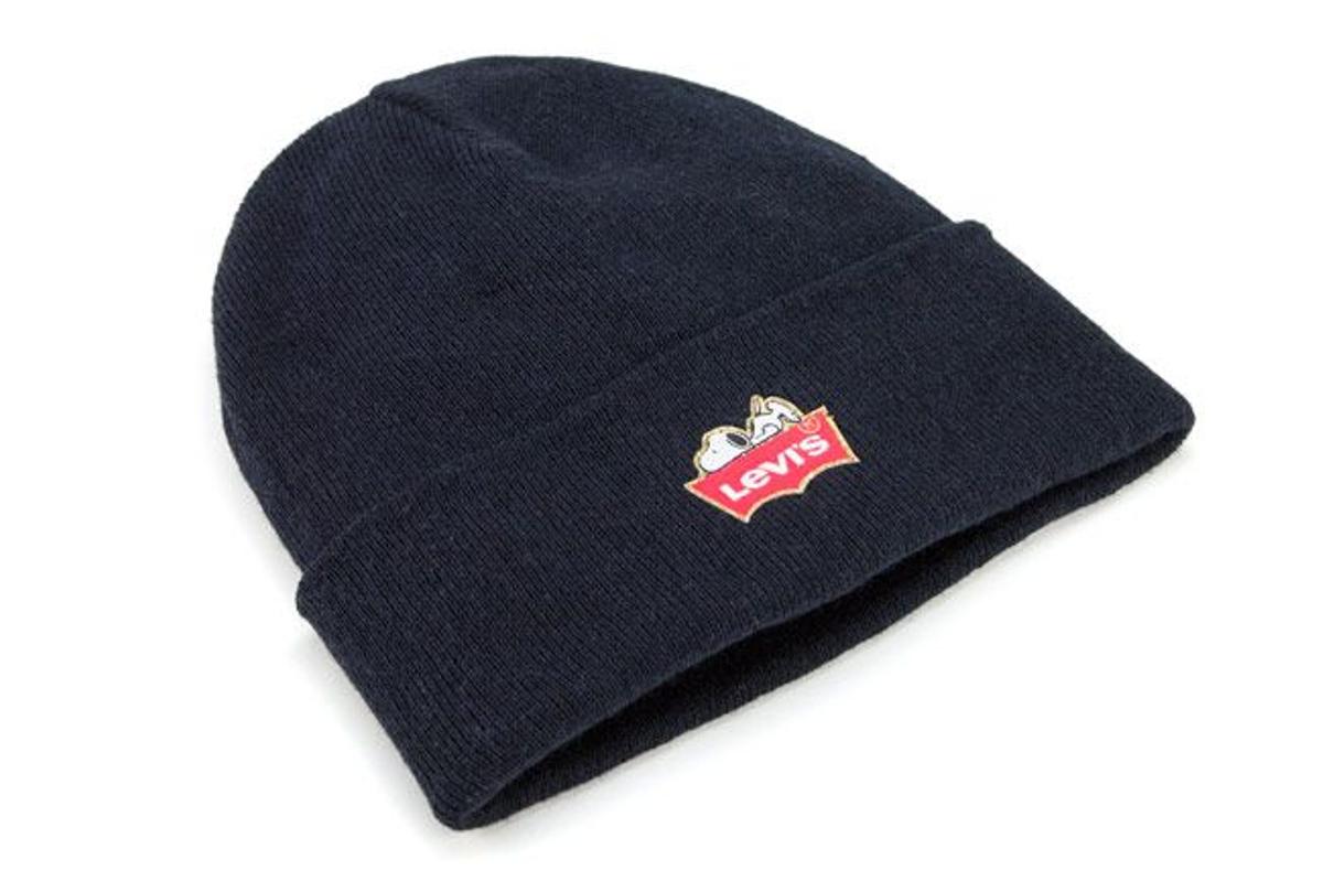 Levi's x Snoopy: gorro negro