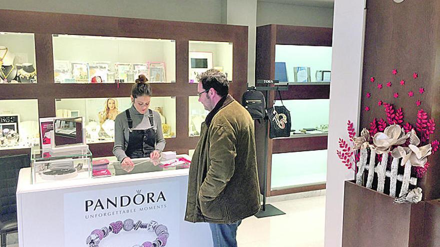 Pandora, artesanía de primera calidad y regalo de acierto seguro - La Nueva  España