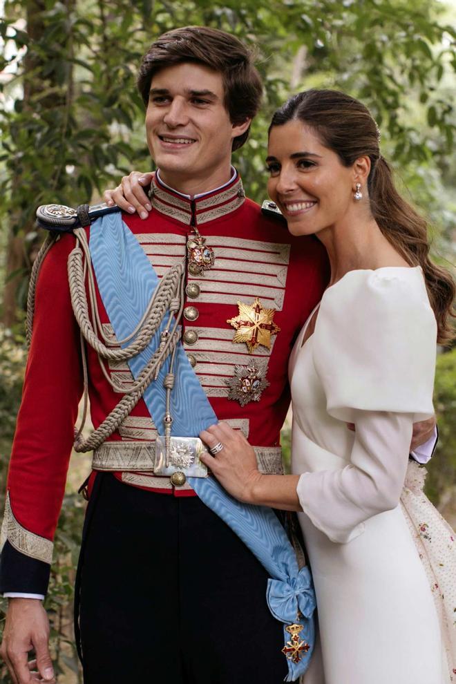 Belén Corsini y Carlos Fitz-James Stuart, recién casados, el día de su boda