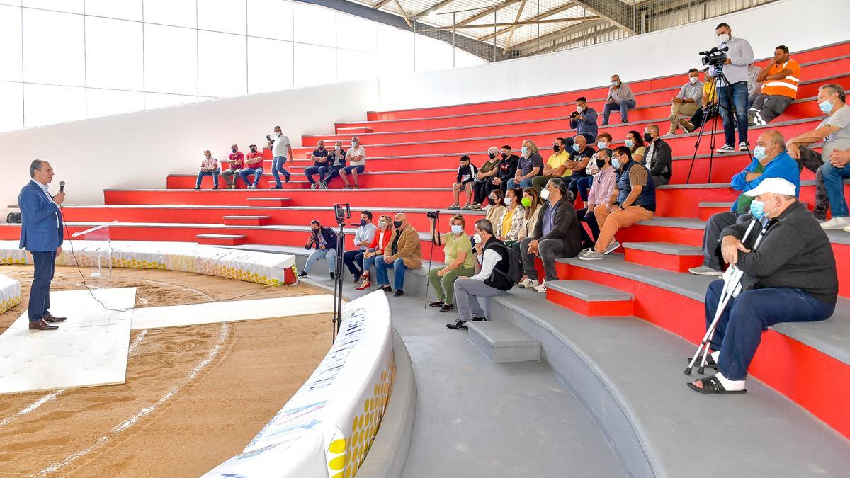 Acto de inauguración del terrero de lucha de Aldea Blanca.