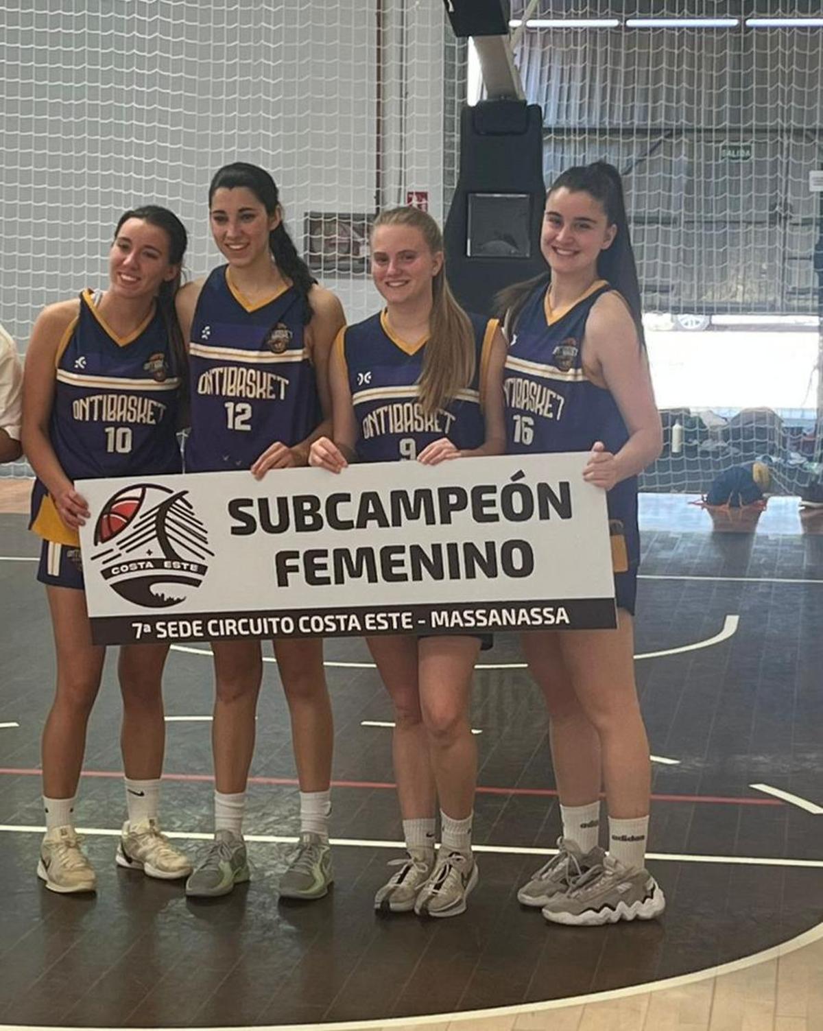 Las chicas del Ontibasket que se han proclamado subcampeonas de la Liga Valenciana 3x3.