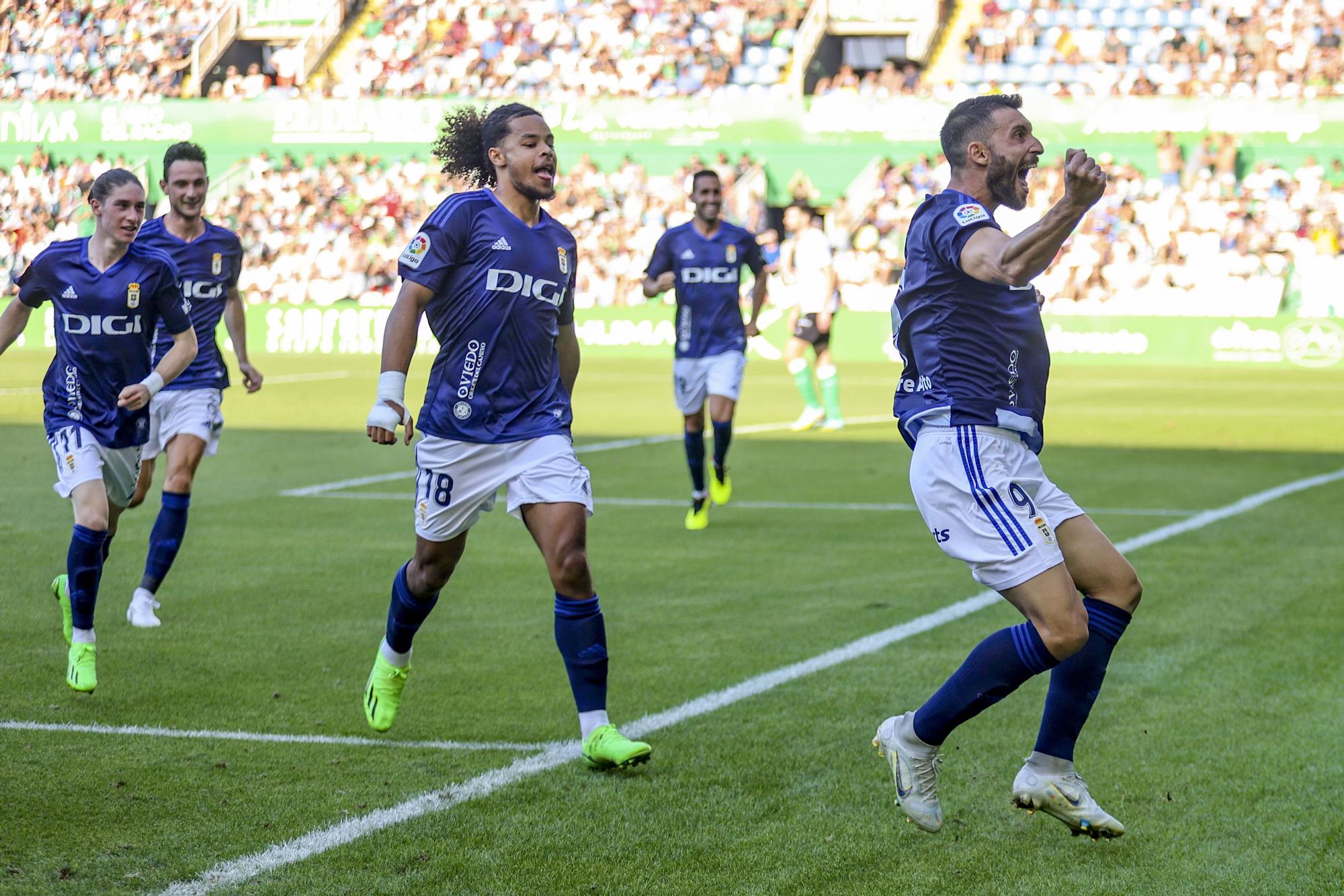 En imágenes: así fue la victoria del Real Oviedo en El Sardinero