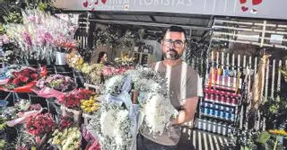 Ofrenda de Flores: horario y orden de salida de todas las hogueras de Alicante en la primera sesión