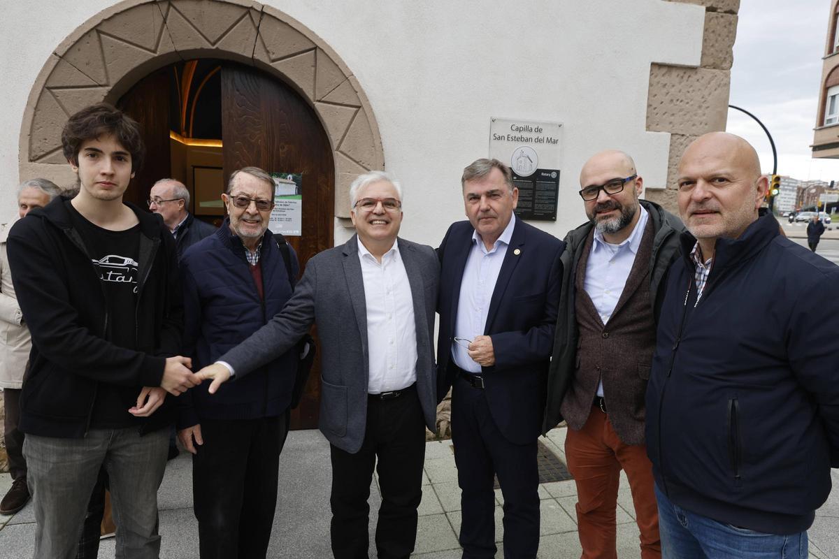 La charla del doctor Francisco Vizoso en la capilla de San Esteban del Mar, en imágenes La charla del doctor Francisco Vizoso en la capilla de San Esteban del Mar, en imágenes