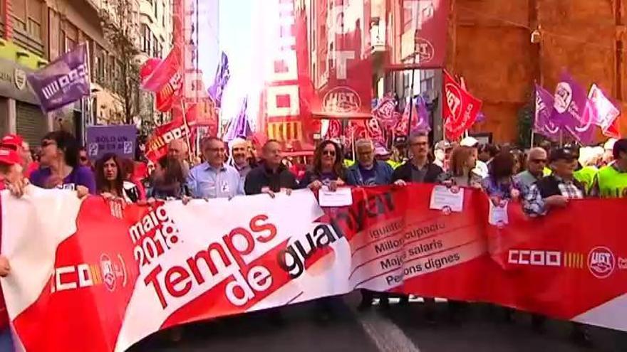 Las protestas del uno de mayo inundan las calles en toda España