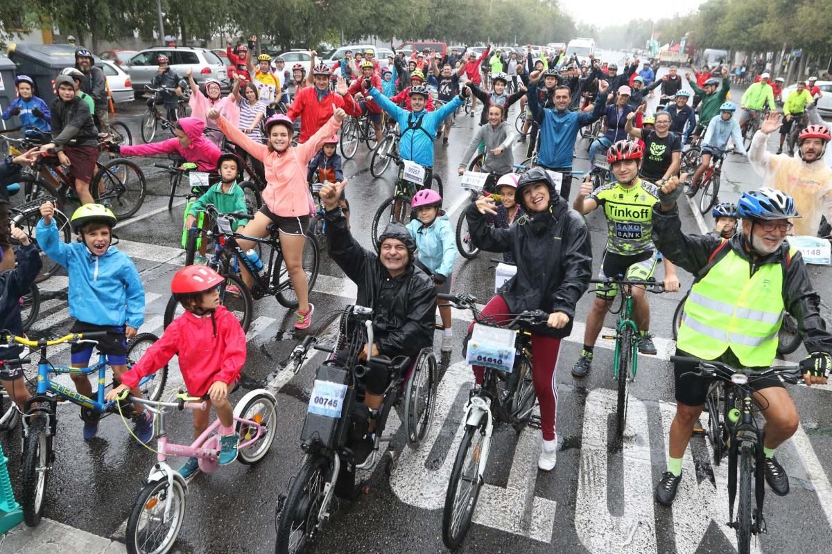 La Fiesta de la Bicicleta desafía a la lluvia