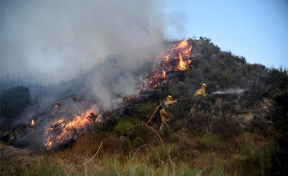 Impresionante incendio en la sierra de Alcubierre