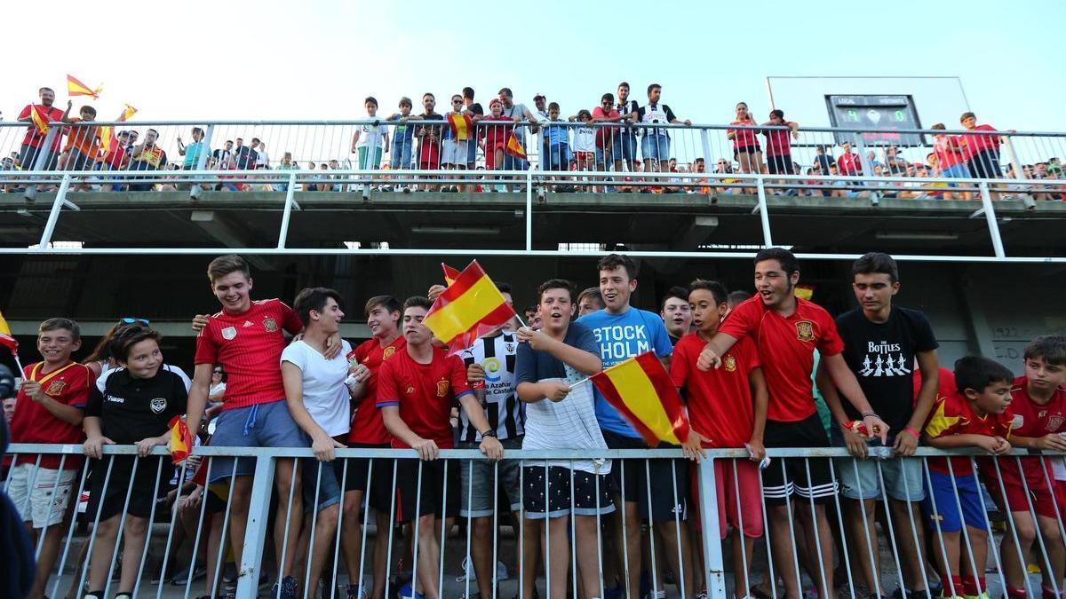 Castalia ha acogido dos partidos amistosos hasta la fecha de España.