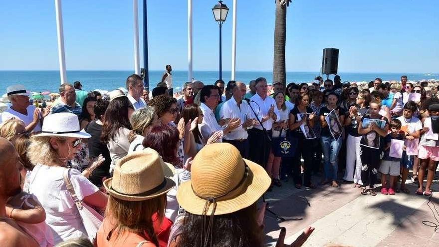 Concentración en Lepe por el asesinato de Cristina Marín.