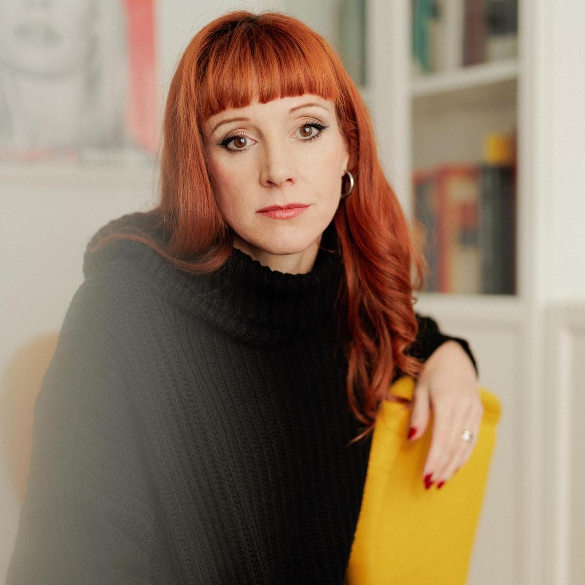 Magda Simó presenta la novela 'És naufragi'