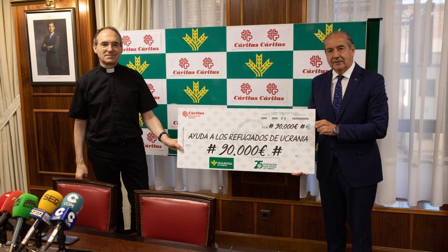 Caja Rural de Zamora entrega a Caritas 90.000 euros para Ucrania